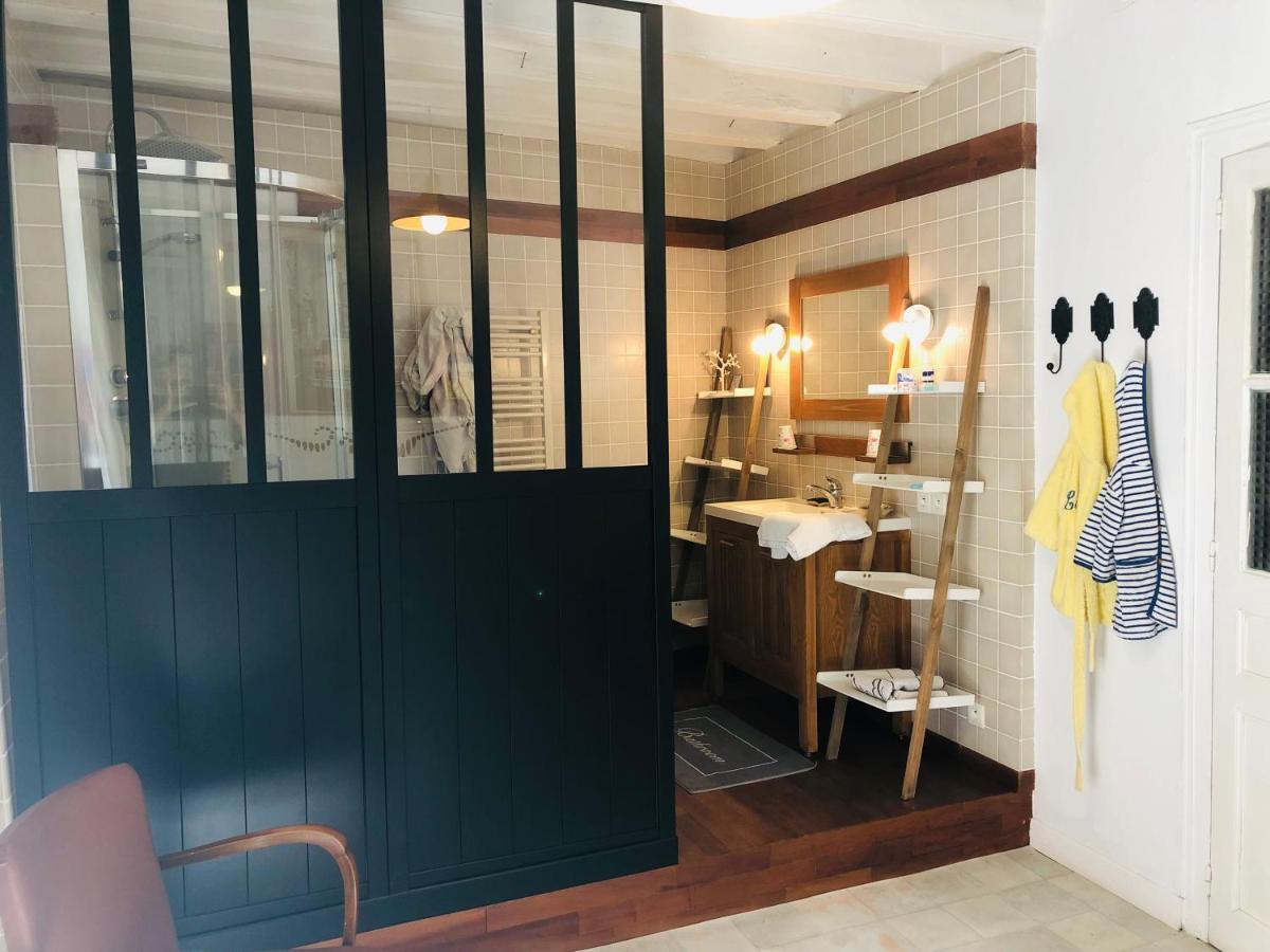 Suite En Chambre D'Hotes La Vigenna Les Ormes  Exterior foto